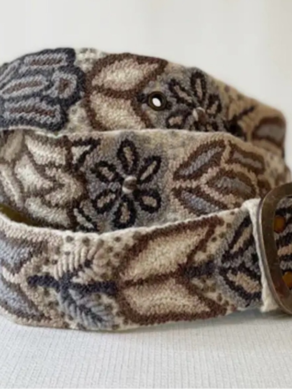 Neutral Floral Embroidered Fabric Belt Size SMALL